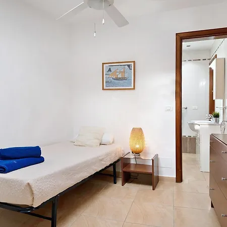 Puerto Chico H Appartement