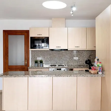 Puerto Chico H Apartmán *